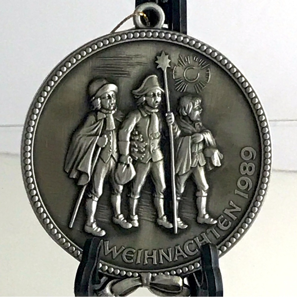SKS Zinn West Germany 95% Pewter Embossed Large Medallion Ornament - RETRO